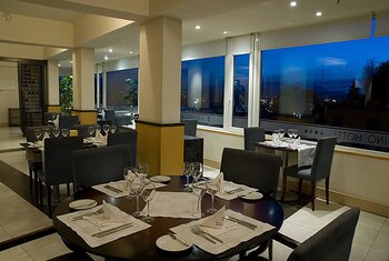 El hotel tiene su sede en Buenos Aires en las oficinas de Aversa.