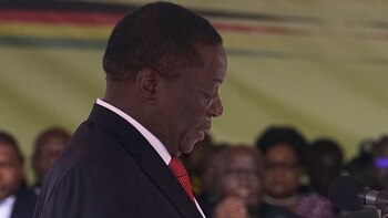 Emmerson Mnangagwa habla ante la
