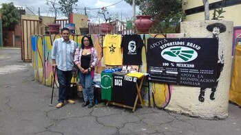 En el taller de Deportados