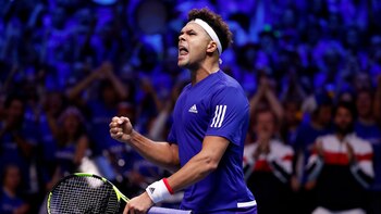 Tsonga festeja el triunfo ante