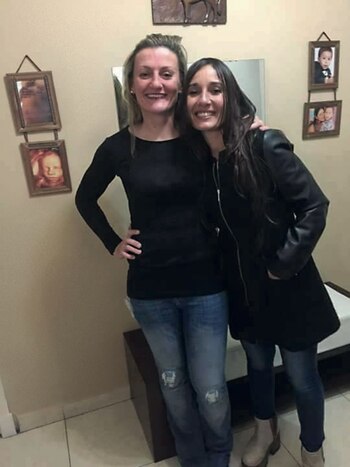 Junto a Eugenia, una de