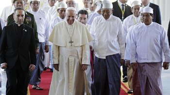El papa Francisco junto al