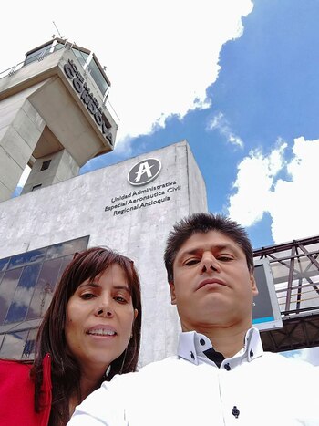 Yaneth Molina junto a su