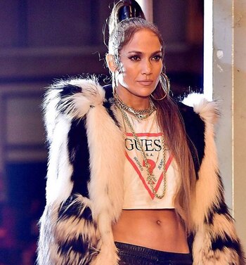 JLo, y su look urbano