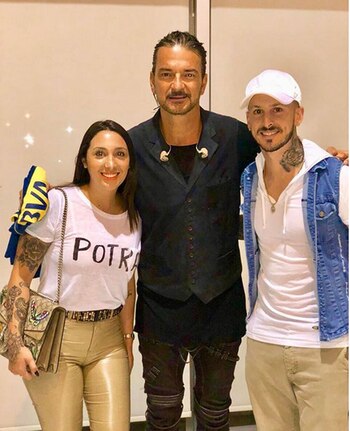 Ricardo Arjona junto a Benedetto