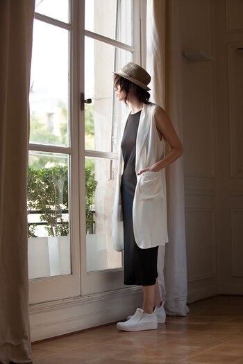 4.Zapatillas blancas