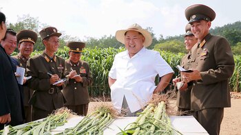 Kim Jong-un brinda instrucciones a