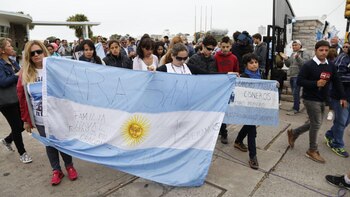 En las banderas y en