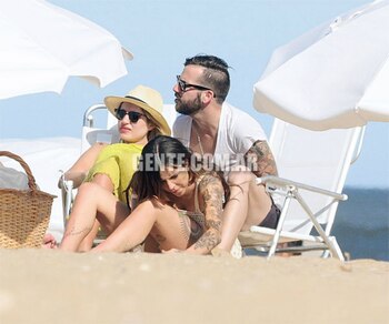 La pareja junto a Micaela