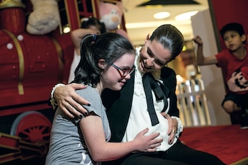 En el shopping, Sofía, una