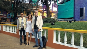 Eleonora viajó a Panjin, Goa,