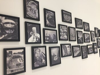 Además de los cinco cuadros