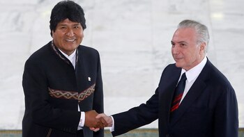 Evo Morales junto a Michel