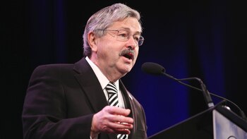 El diplomático se encuentra participando