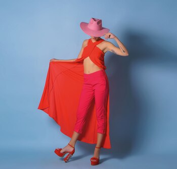 Túnica irregular ($ 1.804, La Cofradía),