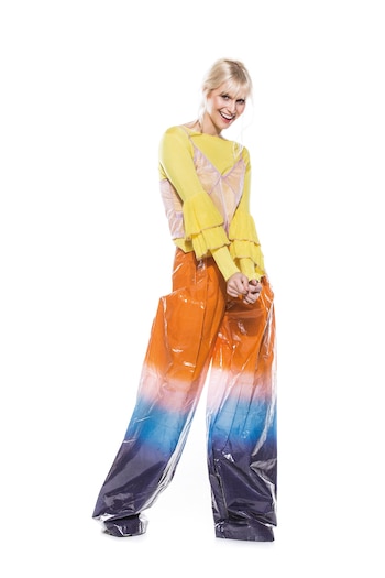 Suéter con volados en las