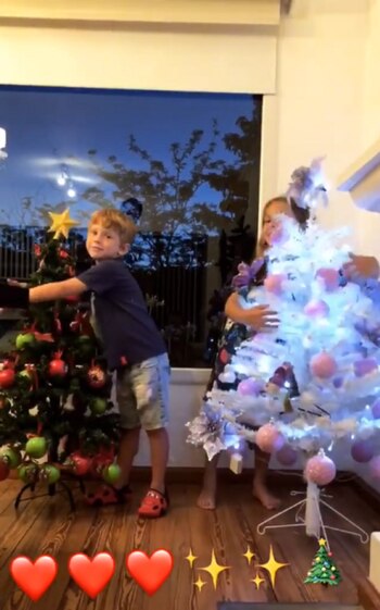Mariano Martínez tiene dos arbolitos en su casa y los mostró en las redes sociales junto a sus hijos Olivia y Milo