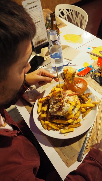 Es como una paradoja de Escher que nunca termina