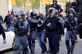 La policía israelí detiene a