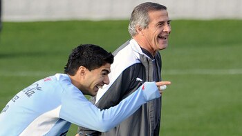 Tabárez confía en que Suárez