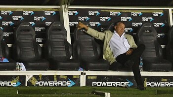 Grondona renunció a su cargo