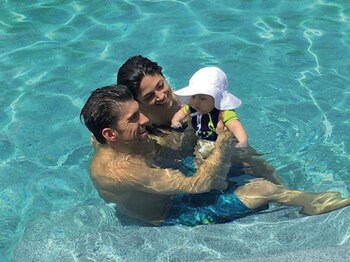 junto a su mujer, Nicole