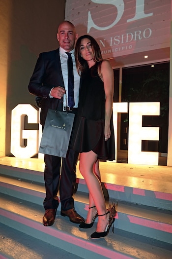 El rugbier y médico deportólogo Felipe Contepomi y su mujer, Sofía Gallego Soto.