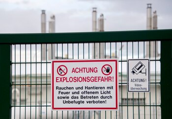 “Atención, peligro de explosión!”, dice