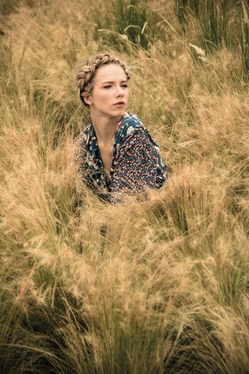 Vestido estampado con escote cruzado