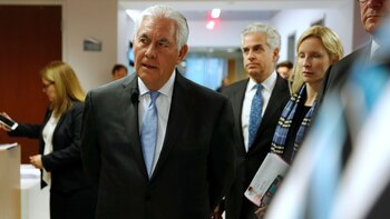 El secretario de Estado Rex Tillerson antes de dar su discurso en el Consejo Atlántico en Washington (Reuters)