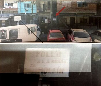 Manzana 24, sobre la avenida