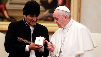 El papa Francisco recibió a Evo Morales en el Vaticano (Reuters)