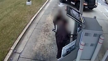 Los guardias estaban reponiendo los