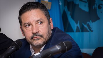 Gustavo Menéndez (Martín Rosenzveig)