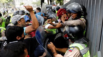 1) Caracas (Thomson Reuters)