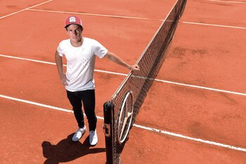 En una de las canchas del Vilas, donde el Peque realiza toda la pretemporada del 2017. Fabián Uset/GENTE