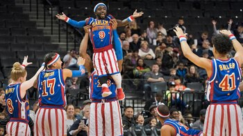 Jahmani Swanson mide 1,35 metros y es nuevo integrante de los Harlem Globetrotters (AFP)