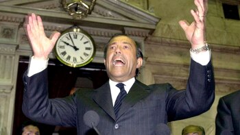 Diputados aplaudieron de pie la