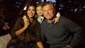 Mauricio Macri junto a su esposa, Juliana Awada, y su hija Antonia en Villa la Angostura