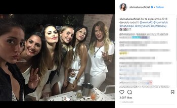 Además de estar con el elenco, Silvina Luna estuvo con amigas y con la hermana del Polaco