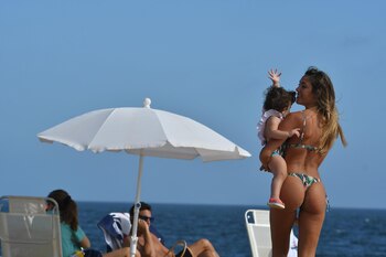 La modelo, su marido y