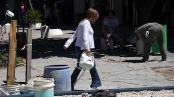 La gobernadora se bajó sin