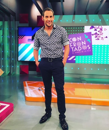 Rodrigo conduce “Conforntados” junto a