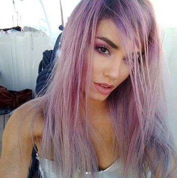 La imagen de Lali con