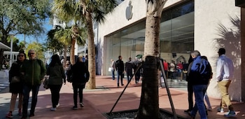 Apple Store en Lincoln Road, Miami Beach (Infobae)