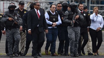 Borge (en el centro de