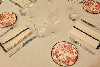 Vajilla al estilo de Gucci