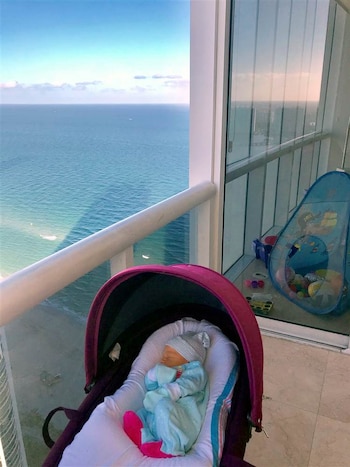 La hija de Oleysa Suhareva, pocos