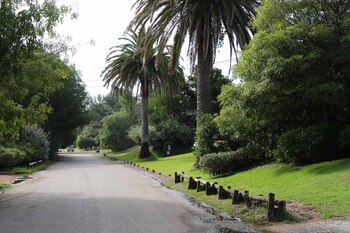 Las calles tranquilas y rodeada