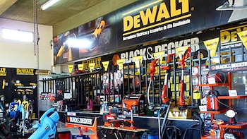 La ferretería del hecho.